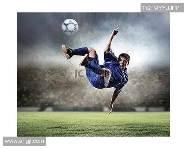 足球场上踩球的球星高清瞬间展现技巧与风采